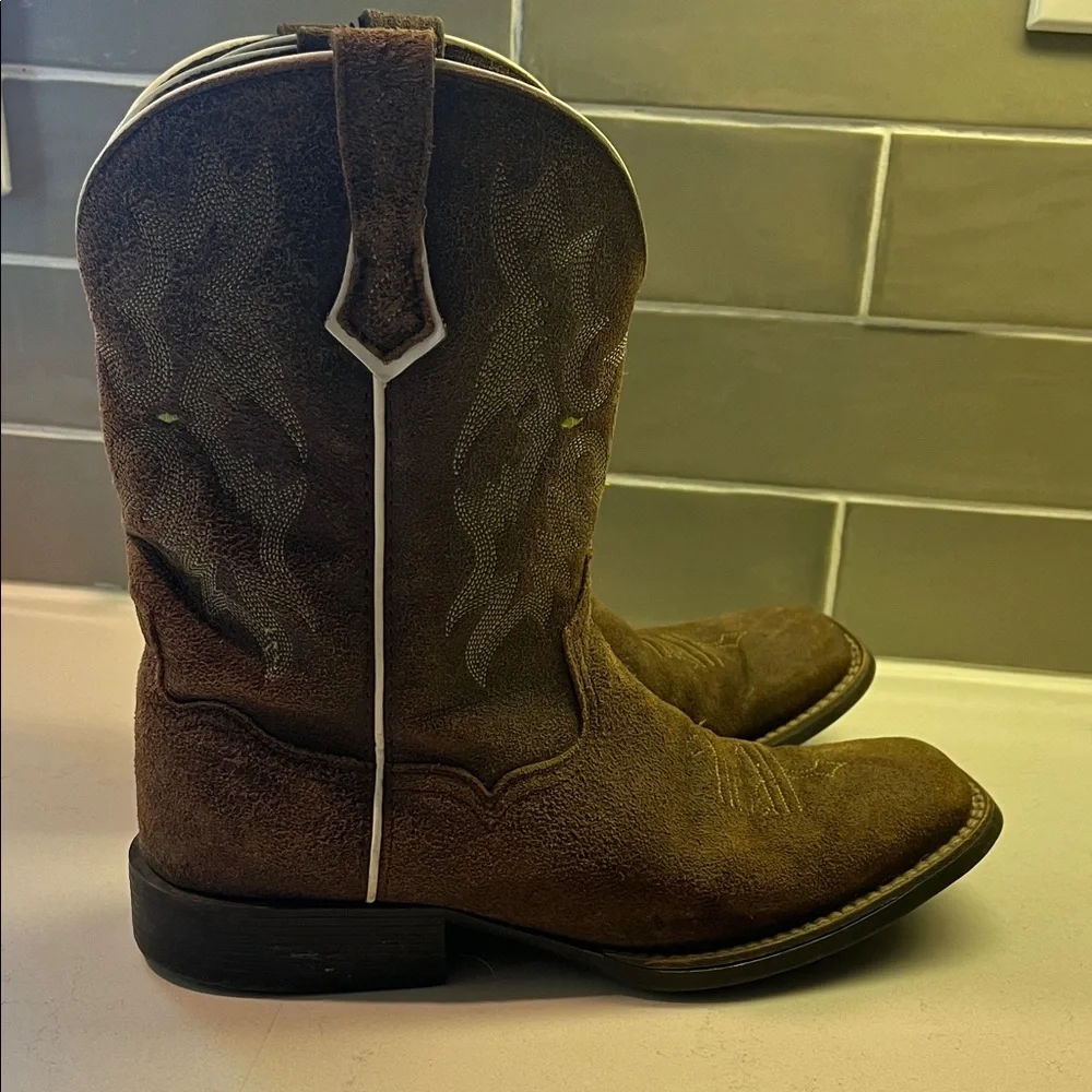 Ariat Women’s Tombstone Dark Brown Western Leather Boots, Size 6 - Picture 3 of 7